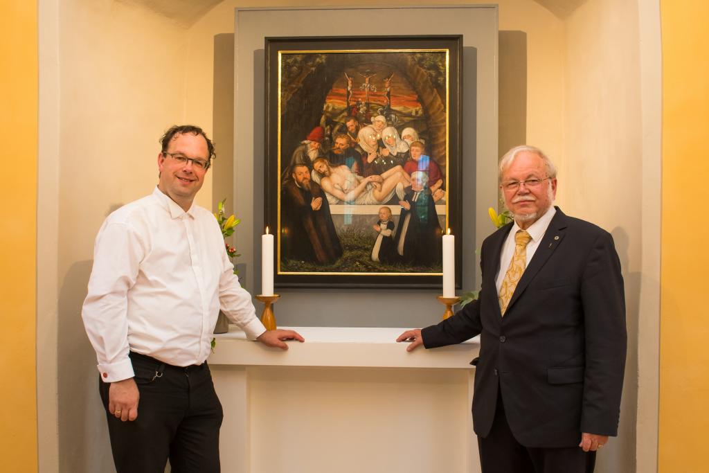 Ein echter Cranach: Pfarrer Wieckowski (l.) mit Martin Carlitz © Thomas Barth 