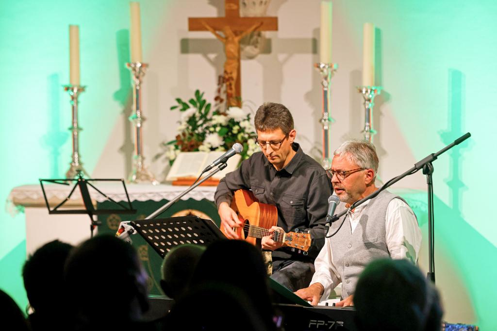 Jörg Wiederänders (r.) und Matthias Günther waren die Lokalmatadoren beim Festival in Lichtenstein. © Markus Pfeifer