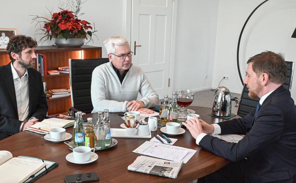 Uwe Naumann (li.) und Torsten Hilscher beim Interview. © Steffen Giersch