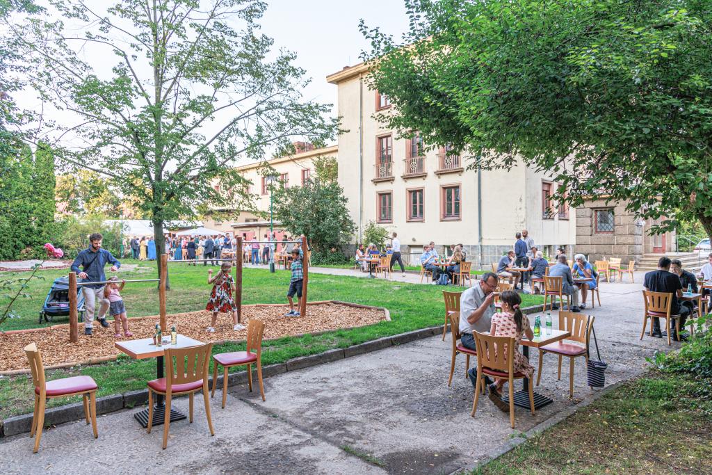 Neuer christlicher Schulcampus: Zum Schuljahresbeginn hat in Markkleeberg der AHF-Schulverein eine neue Grund- und Oberschule eröffnet. Später soll auf dem Gelände auch ein berufsbildendes Gymnasium entstehen. © Uwe Winkler