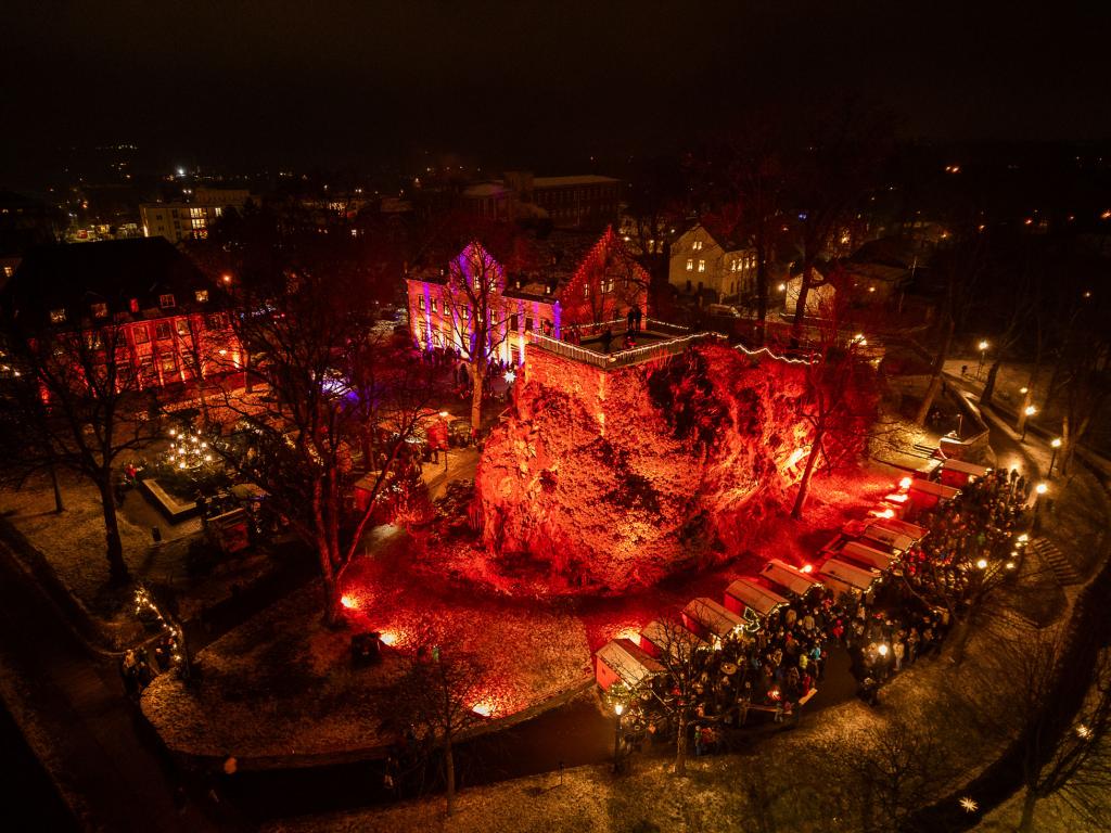 Der Bornkinnel-Markt im vogtländischen Falkenstein. © daropix – David Rötschke