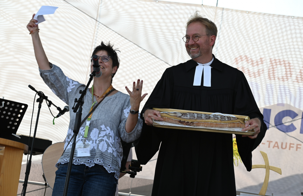 Mitorganisiert hat die Open-Air-Taufe Mira Körlin, verantwortlich für die Öffentlichkeitsarbeit der Kirchenbezirke Dresden-Mitte und Nord. © Steffen Giersch